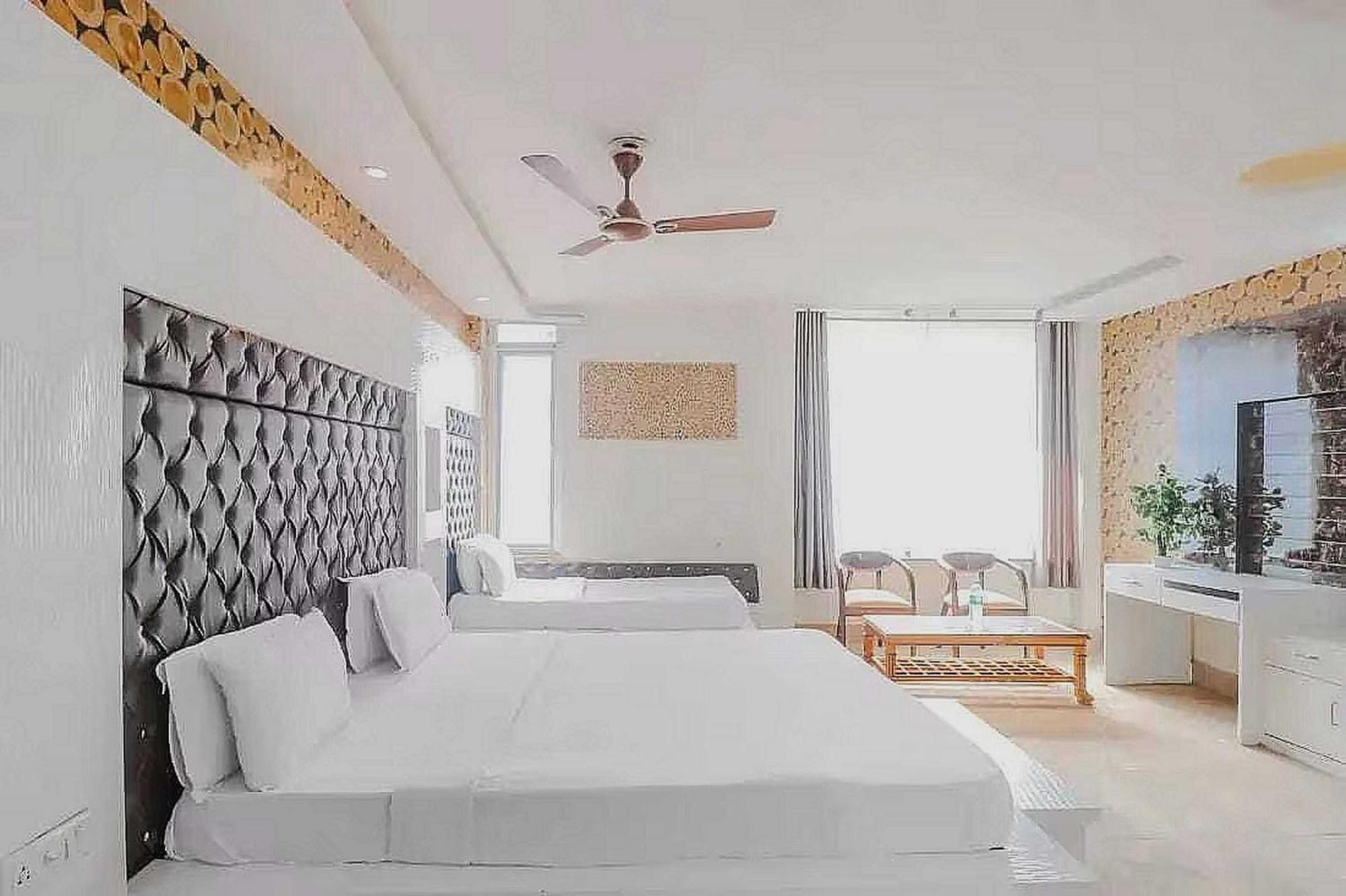 Super Hotel O Vivaan Residency Rohtak 외부 사진